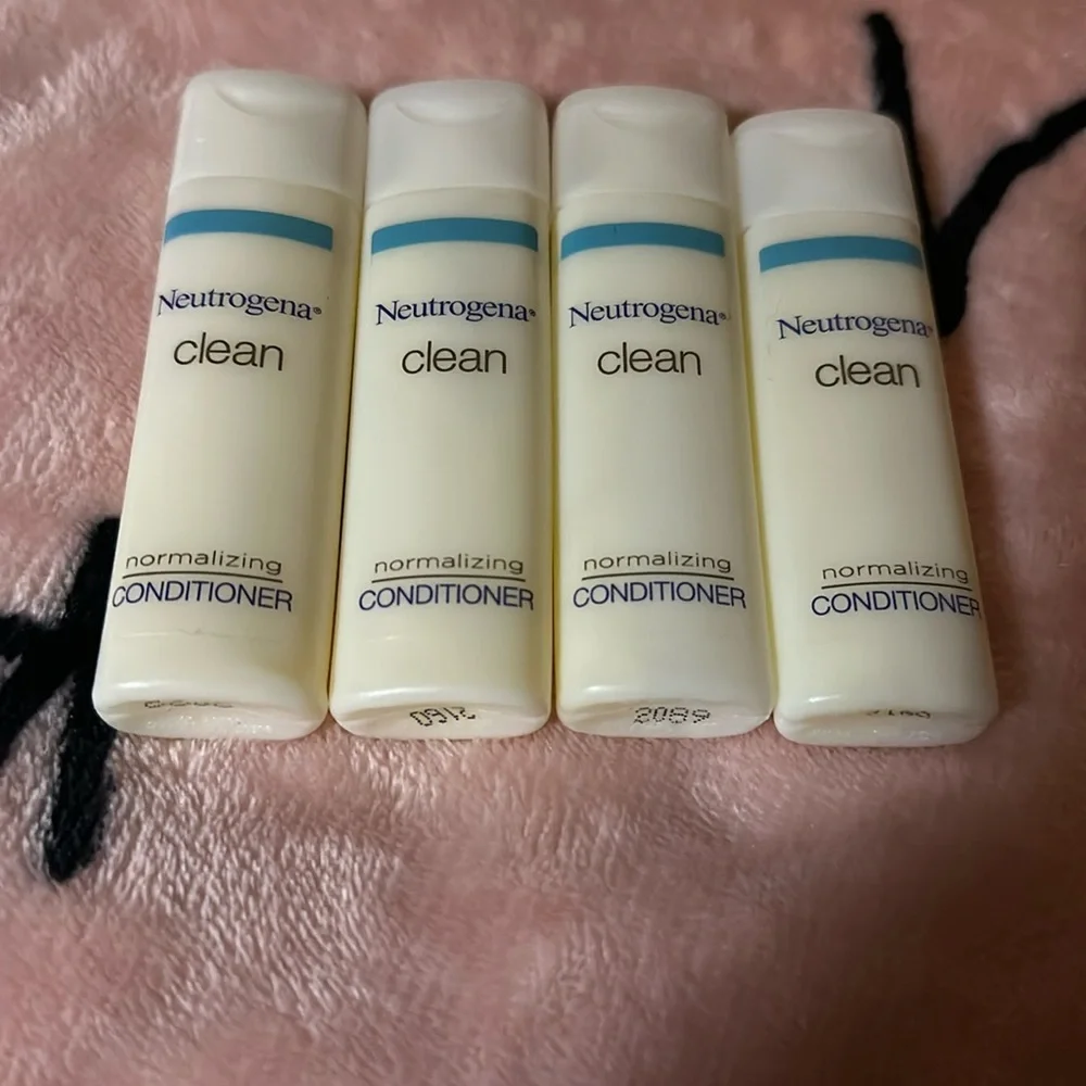 Neutrogena Travel Size Normalizing Conditioner Mini